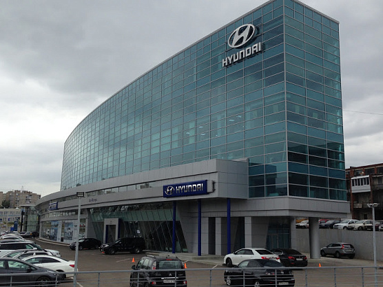 Установка фанкойлов MDV в автоцентре Hyundai
