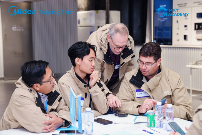 Учебный центр ГК «АЯК» и MDV получил 2 высшие международные награды. Фото 3