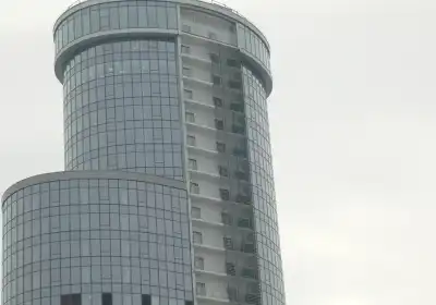 Установка компрессорно-конденсаторных блоков MDV в административном комплексе Меридиан